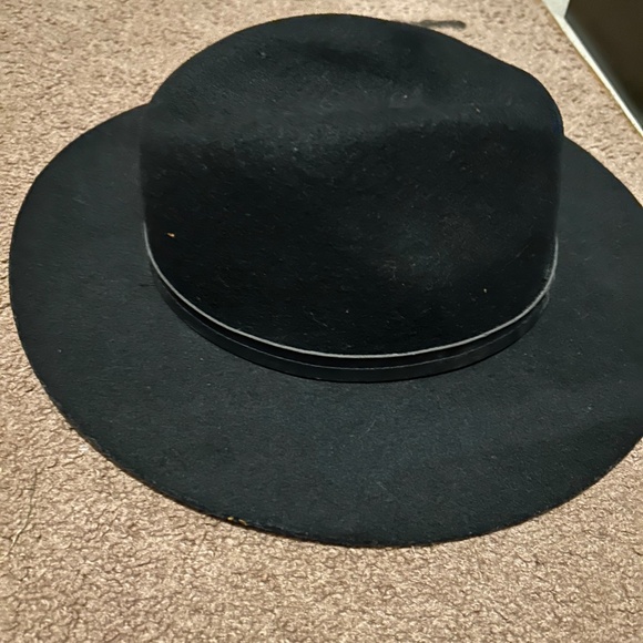 Ecote Urban Outfitters black felt hat - Picture 3 of 3